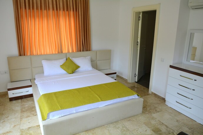 Imagen general del Soral Villa. Foto 3