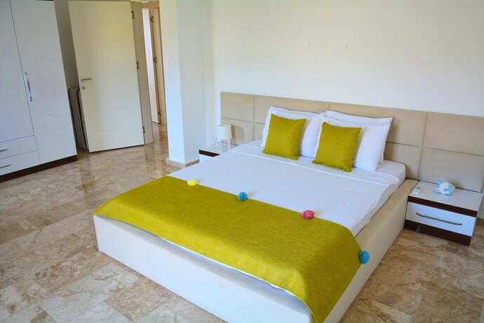 Imagen general del Soral Villa. Foto 10