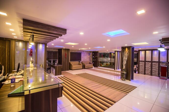 Imagen del bar/restaurante del South Gate Residency. Foto 10