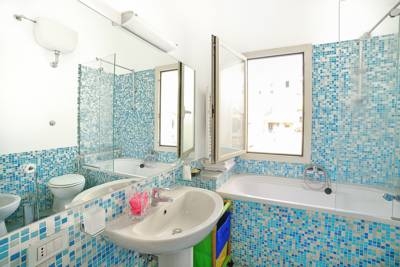 Imagen de los interiores del Spaccanapoli Comfort Suites. Foto 6
