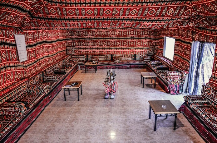 Imagen del bar/restaurante del Space Village Luxury Camp. Foto 8