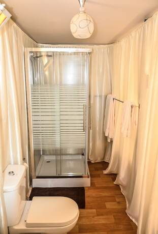 Imagen de la habitación del Space Village Luxury Camp. Foto 24