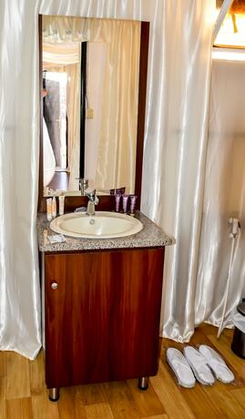 Imagen de la habitación del Space Village Luxury Camp. Foto 25