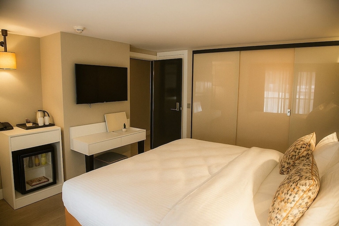 Imagen de la habitación del Sparkle Hotel. Foto 12