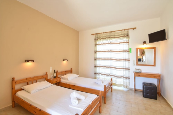 Imagen de la habitación del Splash Pool Bar. Foto 9