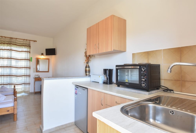 Imagen de la habitación del Splash Pool Bar. Foto 19