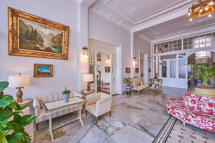 Imagen de los interiores del Splendid Palace Hotel. Foto 15