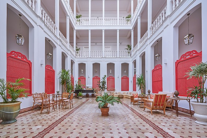 Imagen de los interiores del Splendid Palace Hotel. Foto 16