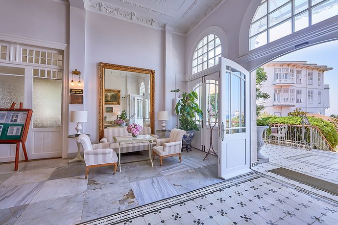 Imagen de los interiores del Splendid Palace Hotel. Foto 19