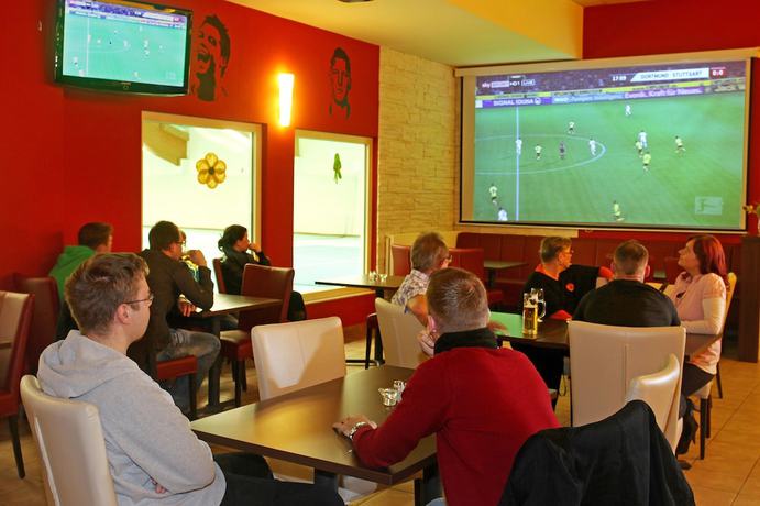 Imagen del bar/restaurante del Sporthotel Neuruppin. Foto 10