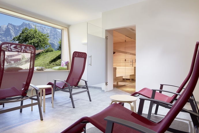 Imagen de los interiores del Sporthotel Unser Loisach. Foto 15