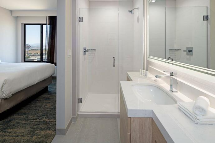 Imagen general del SpringHill Suites by Marriott Valencia. Foto 8