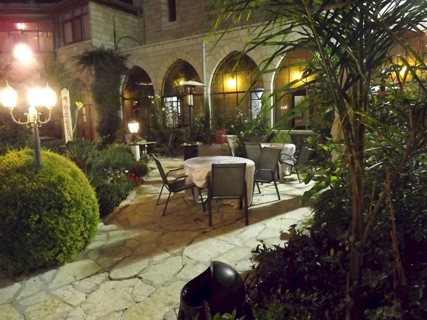 Imagen de los exteriores del St. Georges Cathedral Pilgrim Guesthouse. Foto 14