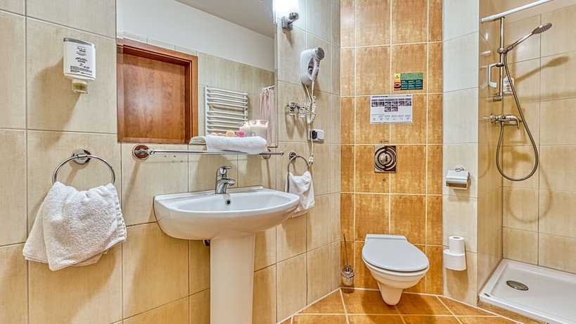 Imagen de la habitación del St. Lukas Medical and SPA. Foto 7
