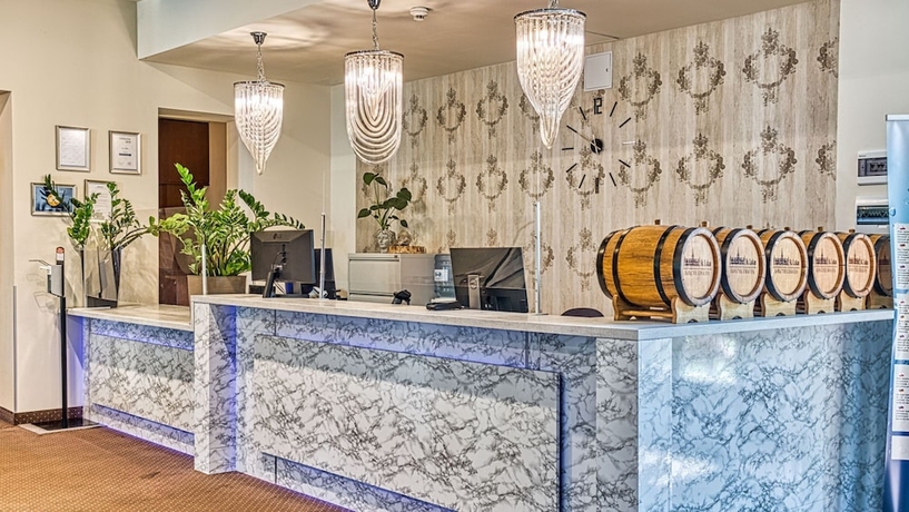 Imagen de los interiores del St. Lukas Medical and SPA. Foto 17