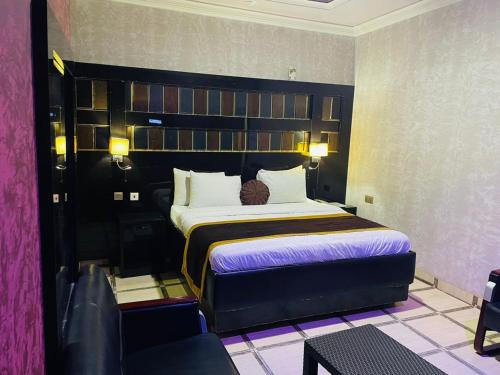 Imagen de la habitación del St. Regis Hotel & Resort - Benin City. Foto 14