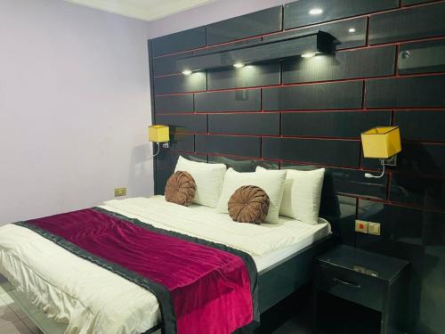 Imagen de la habitación del St. Regis Hotel & Resort - Benin City. Foto 17