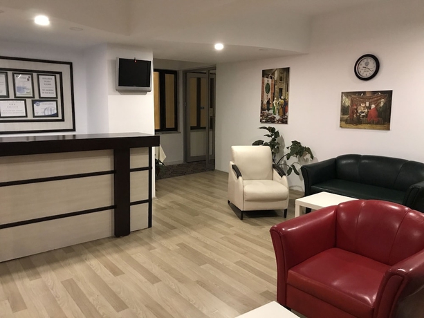 Imagen de los interiores del Status Hotel. Foto 15