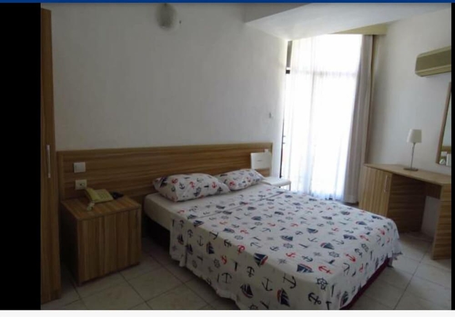 Imagen de la habitación del Status Hotel. Foto 8