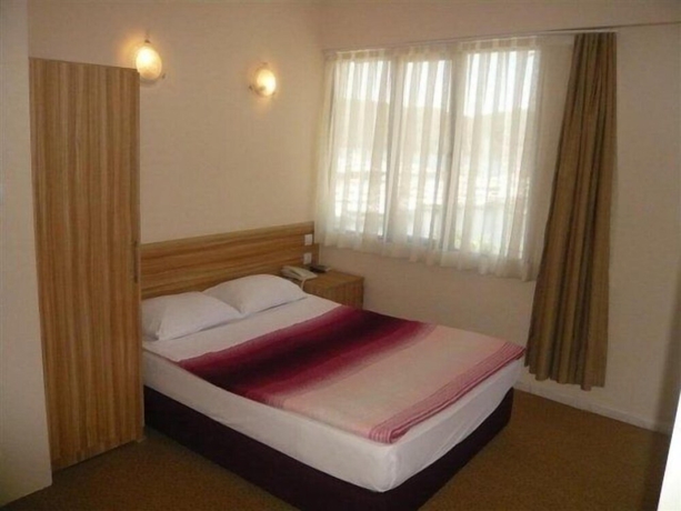 Imagen de la habitación del Status Hotel. Foto 9
