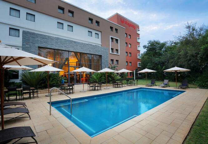 Imagen general del StayEasy Rustenburg. Foto 19