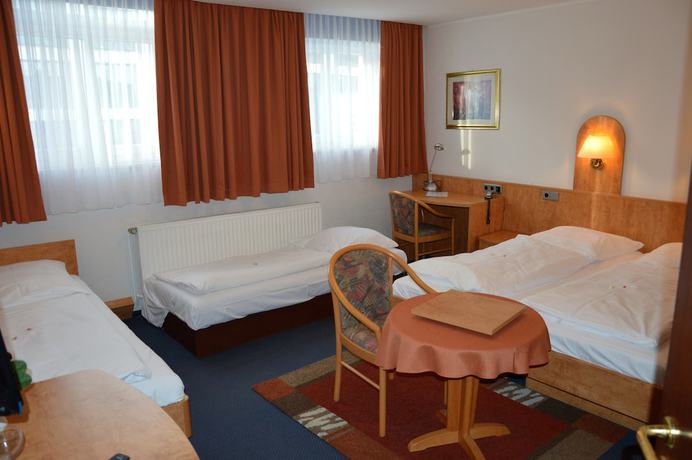 Imagen de la habitación del Steen\'s Hotel. Foto 18