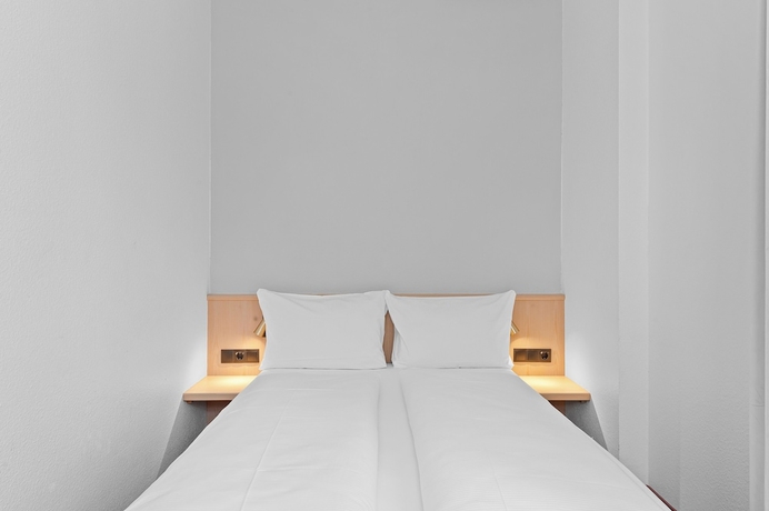 Imagen de la habitación del Steiners Hotel. Foto 13