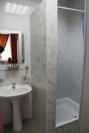 Imagen de la habitación del Sterkh Hotel. Foto 2