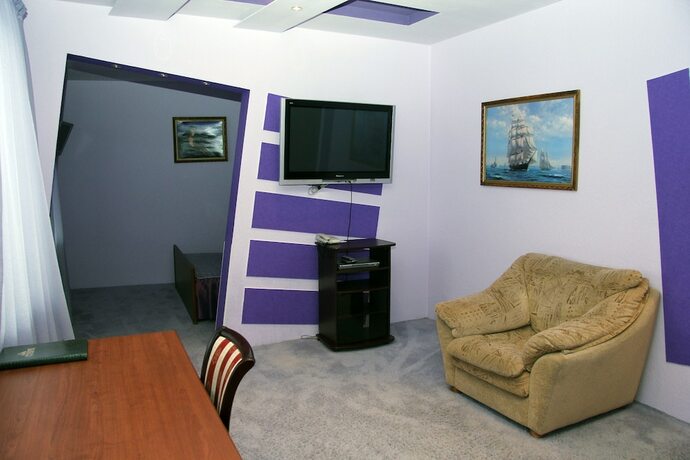 Imagen de la habitación del Sterkh Hotel. Foto 3