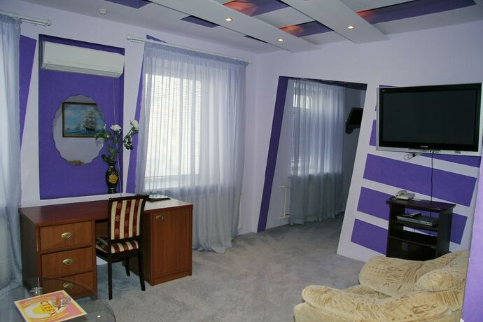 Imagen de la habitación del Sterkh Hotel. Foto 14