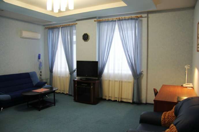 Imagen de la habitación del Sterkh Hotel. Foto 17