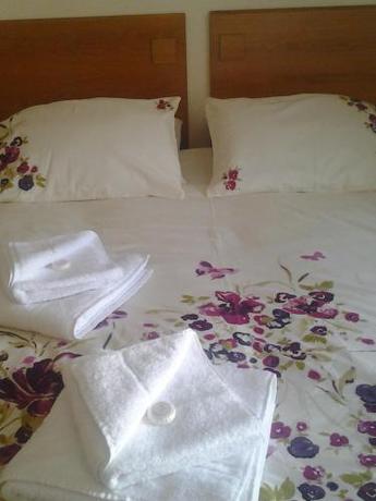 Imagen de la habitación del Sterling Lodge Hotel. Foto 8