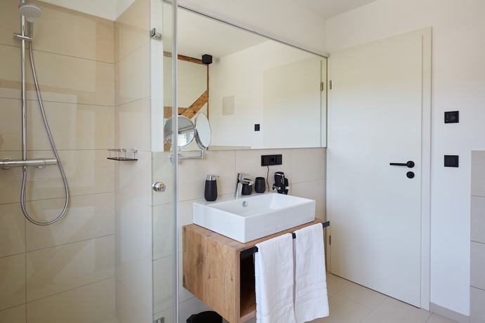 Imagen de la habitación del Sternen Bohlingen Aparthotel. Foto 17