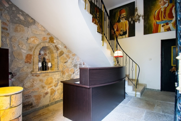 Imagen de los interiores del Stone Palace. Foto 17