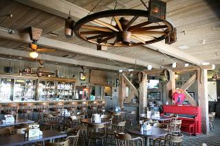 Imagen del bar/restaurante del Stovepipe Wells. Foto 5