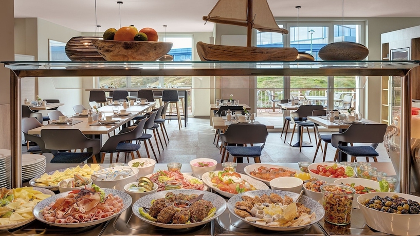 Imagen del bar/restaurante del Strandhotel Sandburg. Foto 4