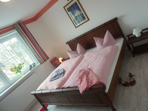 Imagen de la habitación del Strandhotel Villa Louisa and Appartementh&auml;user Villa Josephine und Christine. Foto 10