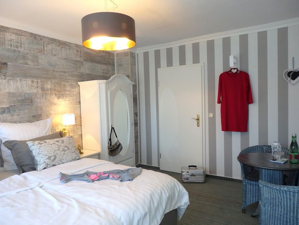 Imagen de la habitación del Strandhotel Villa Louisa and Appartementh&auml;user Villa Josephine und Christine. Foto 13