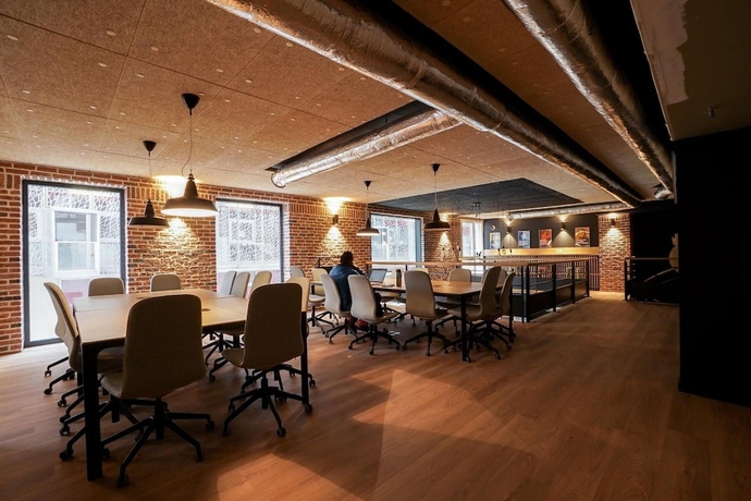 Imagen de los interiores del Student Factory Paris Bagnolet. Foto 16