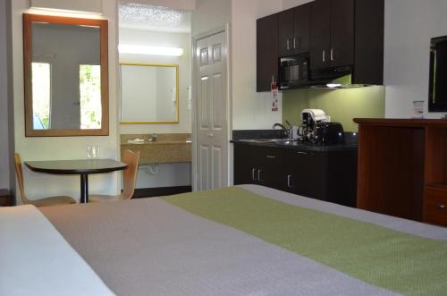 Imagen general del Studio Suites Extended Stay Chattanooga. Foto 1