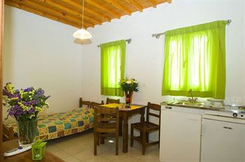 Imagen de la habitación del Studios Eleni. Foto 2