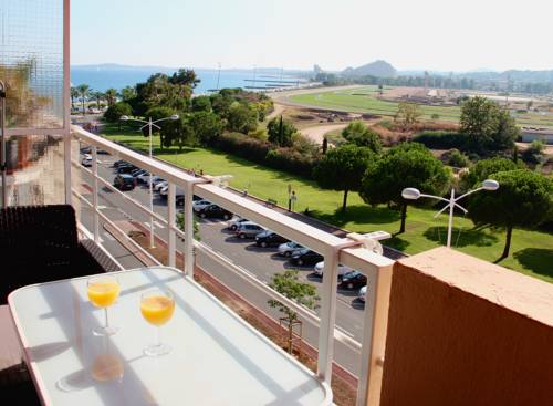 Imagen de la habitación del Studiotel. Foto 2