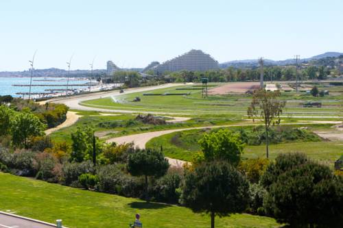 Imagen de la habitación del Studiotel. Foto 14