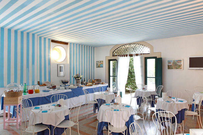 Imagen del bar/restaurante del Subretia Residenze Di Campagna. Foto 5