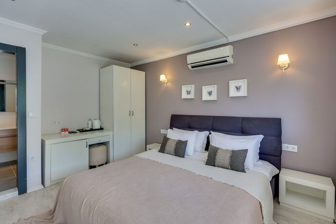 Imagen de la habitación del Suess Ala&ccedil;atı Otel. Foto 15