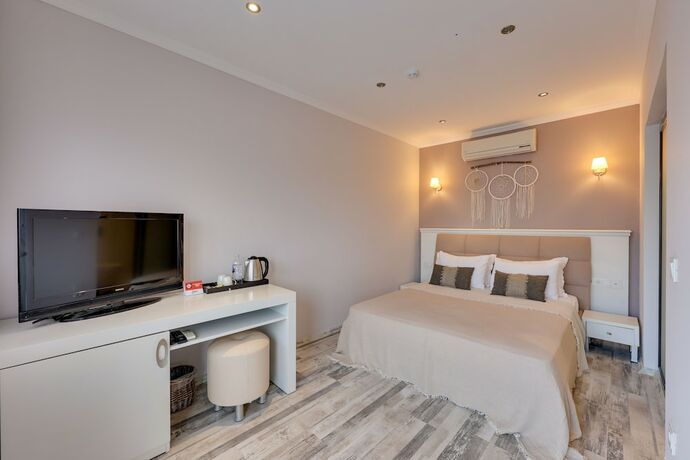 Imagen de la habitación del Suess Ala&ccedil;atı Otel. Foto 17