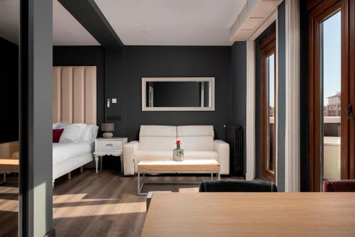Imagen de la habitación del Suite 1907 Oviedo. Foto 4
