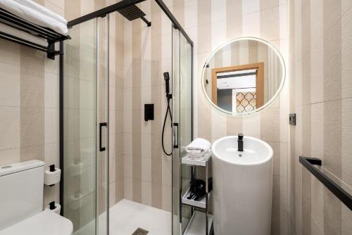 Imagen de los interiores del Suite 1907 Oviedo. Foto 20