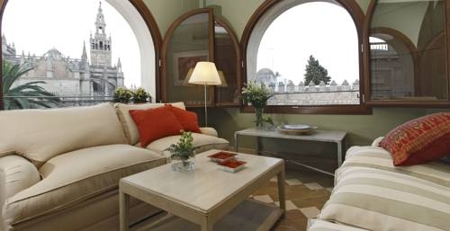 Imagen general del Suite Alcazar. Foto 14