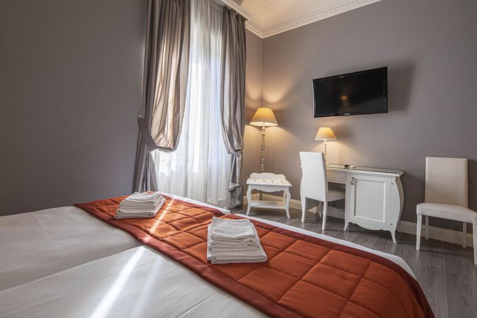Imagen de la habitación del Suite Castrense. Foto 7
